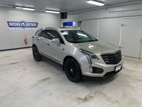 Used 2017 Cadillac XT5 Luxury image 11