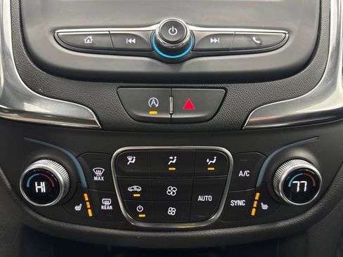 Used 2024 Chevrolet Equinox LT FWD image 17