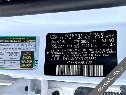 Used 2025 Hyundai Elantra Sport FWD image 29