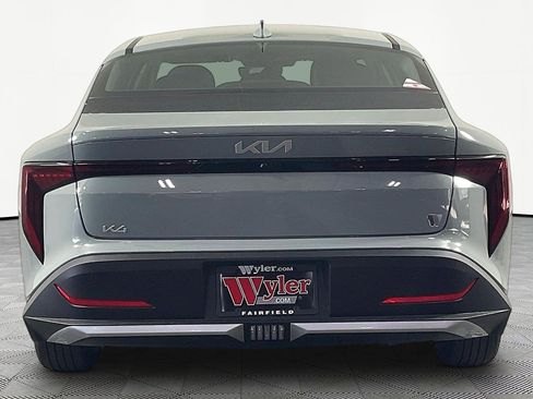 New 2026 Kia K4 LXS FWD image 5
