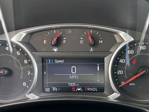 Used 2022 Chevrolet Equinox LT AWD/4WD image 11