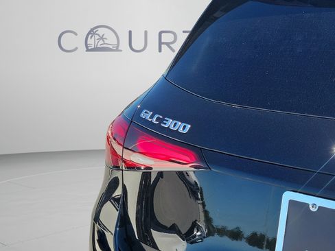 Used 2026 Mercedes-Benz GLC 300 4MATIC image 28