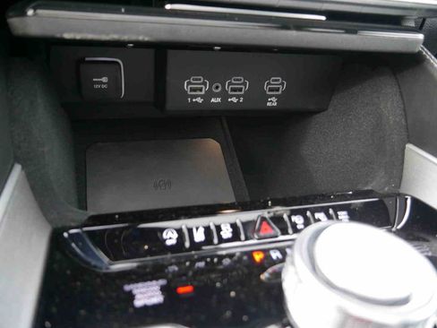 New 2025 Jeep Wagoneer L Series II image 36