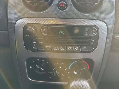 Used 2006 Jeep Liberty Renegade w/ Luxury Group image 24