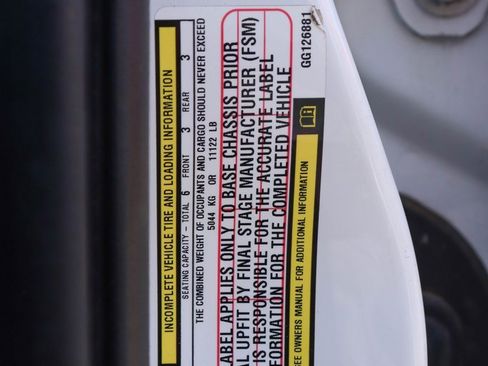 Used 2016 RAM 5500 Tradesman w/ Chrome Appearance Group image 44