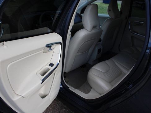 Used 2012 Volvo XC60 3.2 image 31