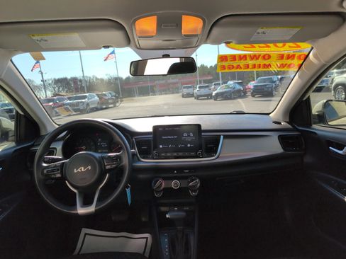 Used 2022 Kia Rio S image 25