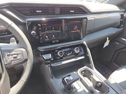 New 2026 GMC Sierra 1500 AT4 w/ AT4 Premium Package AWD/4WD image 40