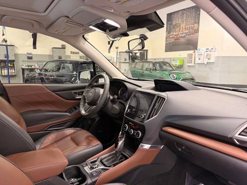 Used 2023 Subaru Forester Touring AWD/4WD image 27