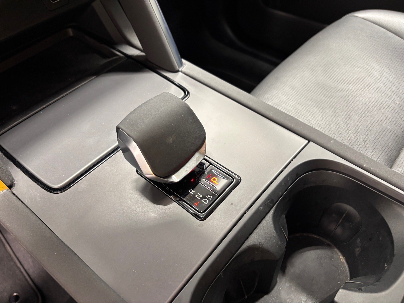 New 2024 Land Rover Discovery Sport S AWD/4WD image 15
