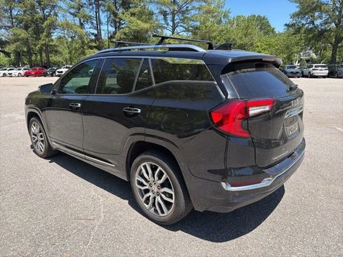 Used 2023 GMC Terrain Denali AWD/4WD image 3