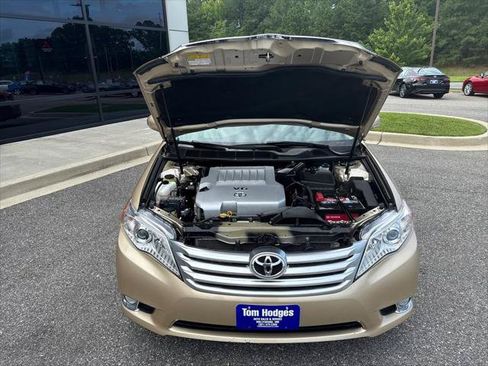 Used 2011 Toyota Avalon FWD image 21