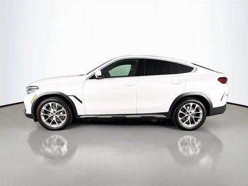 Certified 2023 BMW X6 xDrive40i w/ Premium Package image 4