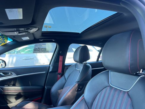 Used 2023 Genesis G70 2.0T w/ Sport Prestige Package image 23