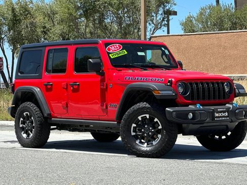 Used 2025 Jeep Wrangler Unlimited Rubicon 4xe w/ Convenience Group AWD/4WD image 2