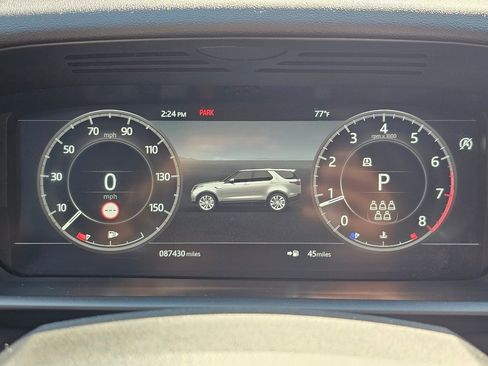 Used 2020 Land Rover Discovery Landmark image 12