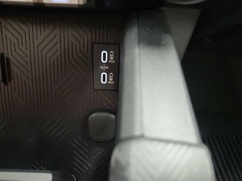 Used 2025 Toyota 4Runner SR5 RWD image 59