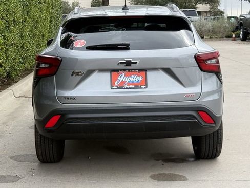 New 2026 Chevrolet Trax RS image 5