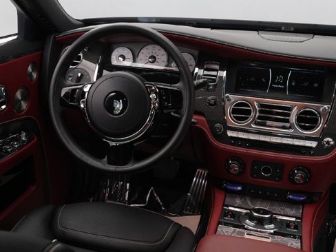 Used 2020 Rolls-Royce Ghost RWD image 24