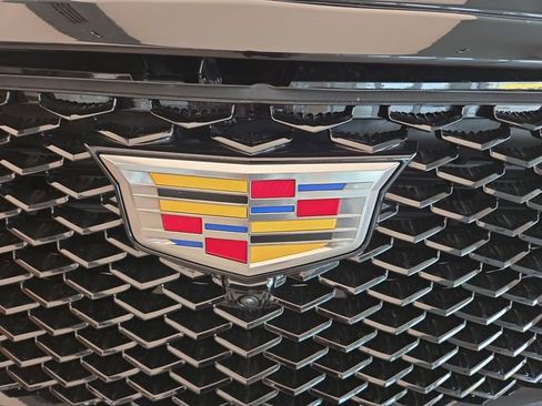 Used 2026 Cadillac Escalade ESV V AWD/4WD image 43