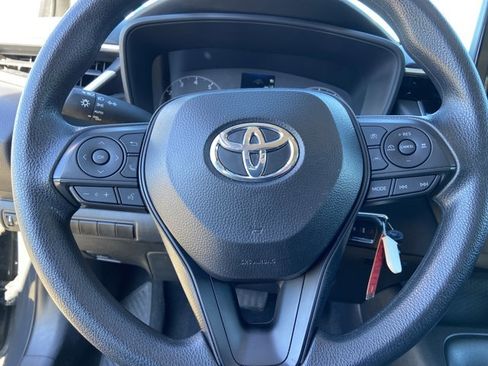 Used 2024 Toyota Corolla LE image 34