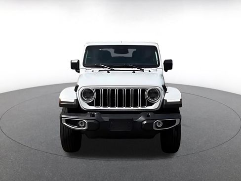 Used 2025 Jeep Wrangler Unlimited Sahara AWD/4WD image 3