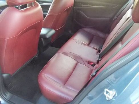 Used 2023 MAZDA MAZDA3 s image 11