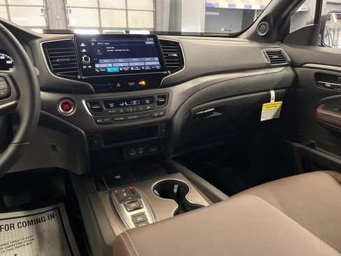 Used 2025 Honda Ridgeline RTL image 24