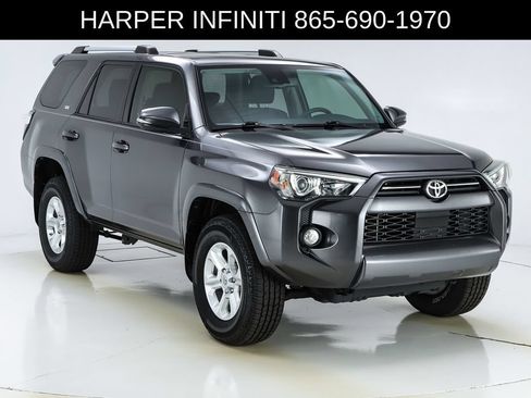 Used 2020 Toyota 4Runner SR5 Premium w/ Moonroof Package AWD/4WD image 16