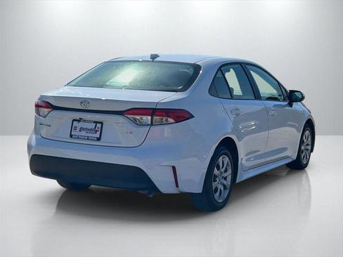 Certified 2025 Toyota Corolla LE image 5