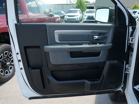 Used 2014 RAM 1500 Tradesman AWD/4WD image 8