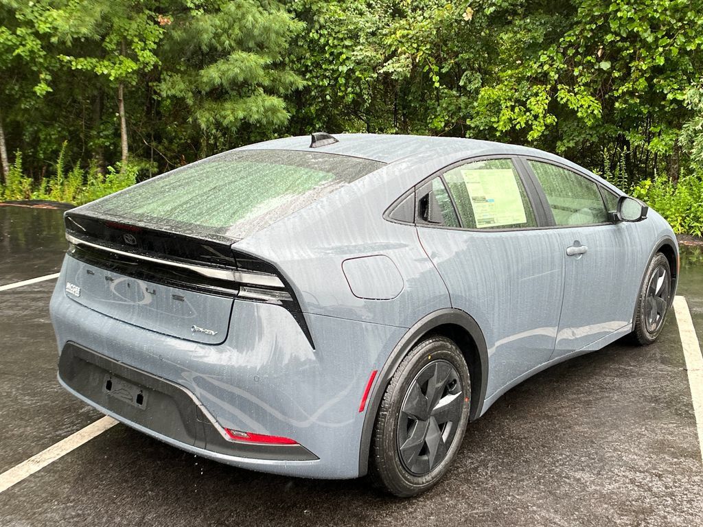 New 2026 Toyota Prius Plug-In Hybrid FWD image 5