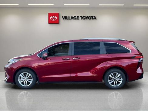 Certified 2026 Toyota Sienna Limited FWD image 2