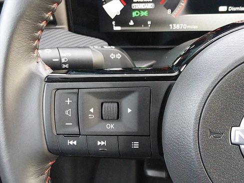 Certified 2025 Nissan Kicks SR FWD image 22