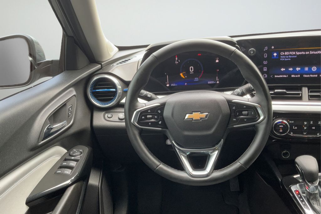 Certified 2026 Chevrolet Trax LT w/ Driver Confidence Package FWD image 14