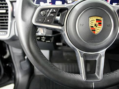 Used 2019 Porsche Cayenne image 25