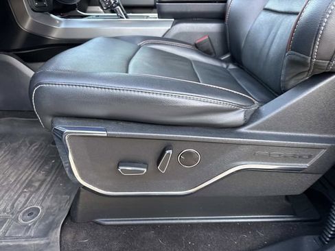 Certified 2022 Ford F150 Lariat w/ Equipment Group 502A High image 19