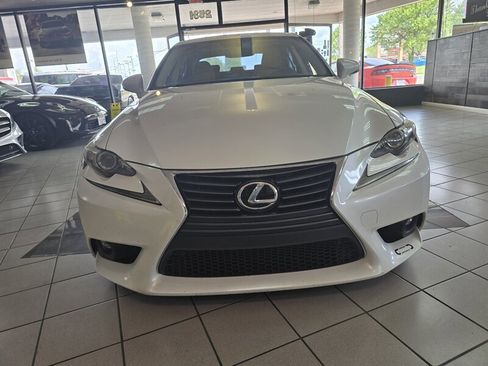 Used 2016 Lexus IS 200t image 2