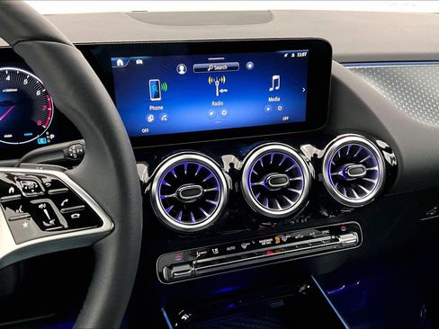 Used 2026 Mercedes-Benz GLA 250 image 5