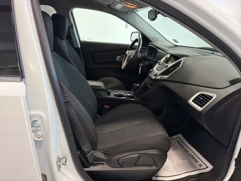 Used 2017 GMC Terrain SLE w/ Convenience Package AWD/4WD image 30