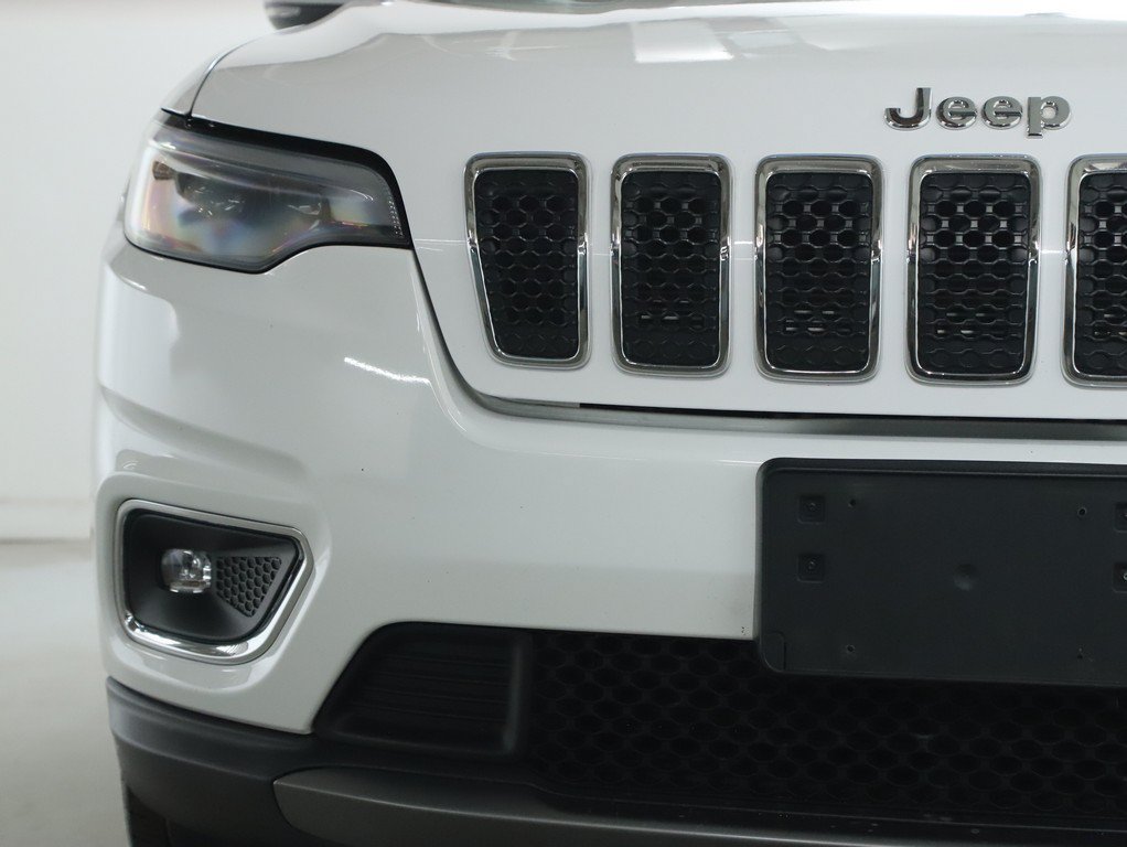 Used 2019 Jeep Cherokee Limited AWD/4WD image 6