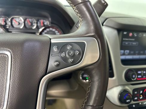 Used 2016 GMC Yukon XL SLT w/ Premium Edition image 16