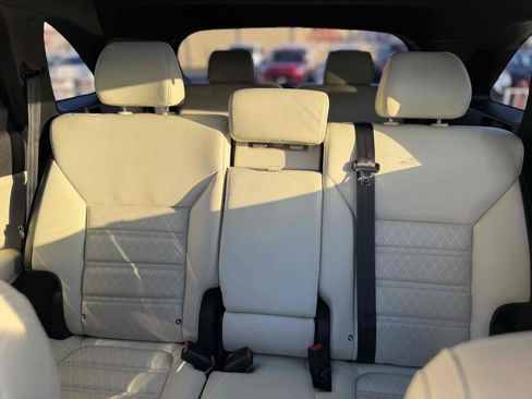 Used 2016 Kia Sorento SX w/ SXL Technology Package FWD image 25