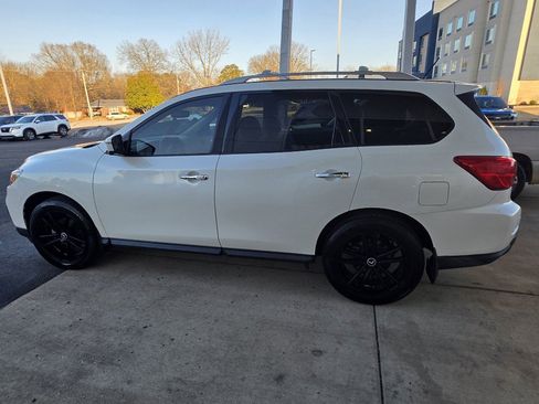Used 2018 Nissan Pathfinder SL w/ SL Premium Package image 6