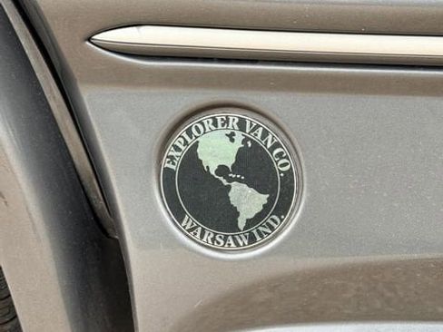 Used 2019 GMC Savana 2500 Extended RWD image 16