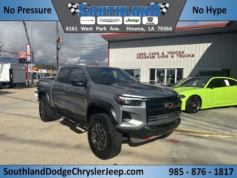 Used 2024 Chevrolet Colorado ZR2 w/ Technology Package image 1