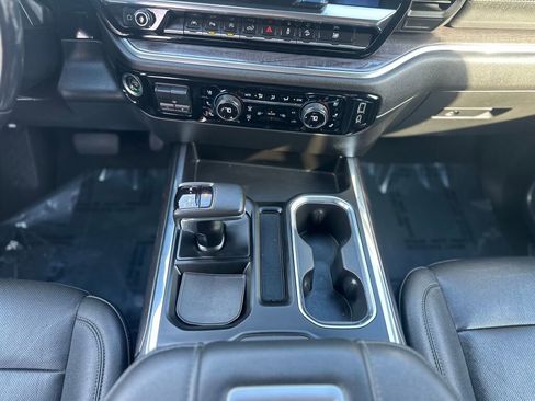 Used 2022 Chevrolet Silverado 1500 LTZ w/ Technology Package image 22