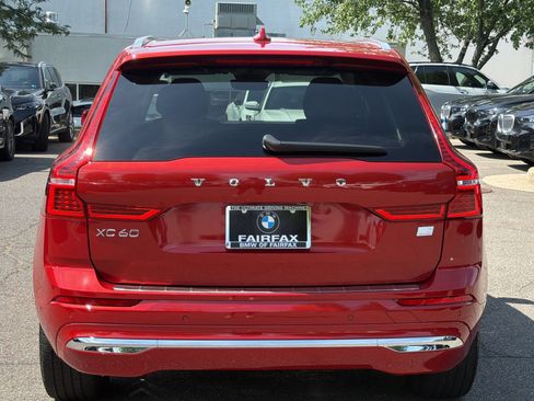 Used 2022 Volvo XC60 T8 Inscription AWD/4WD image 10