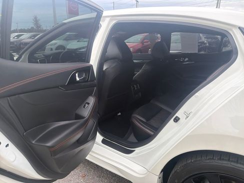 Certified 2023 Nissan Maxima SR w/ Sport Mat Group image 18