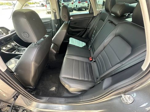Used 2024 Volkswagen Jetta SE FWD image 39